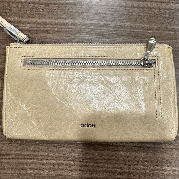 Hobo wristlet - Picture 2 of 2